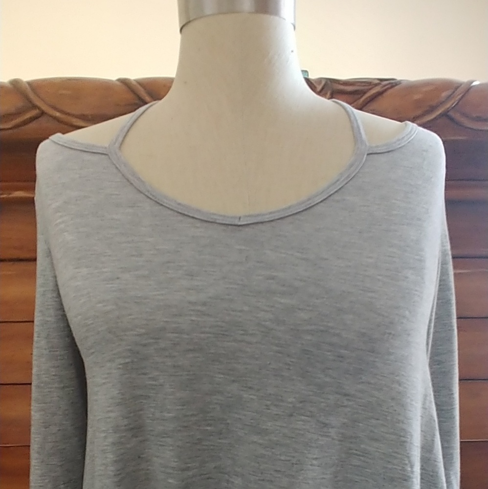 Strappy top - Picture 2 of 2